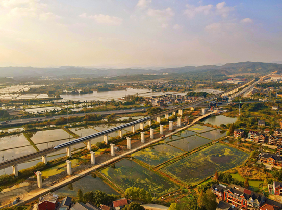 ���F������������