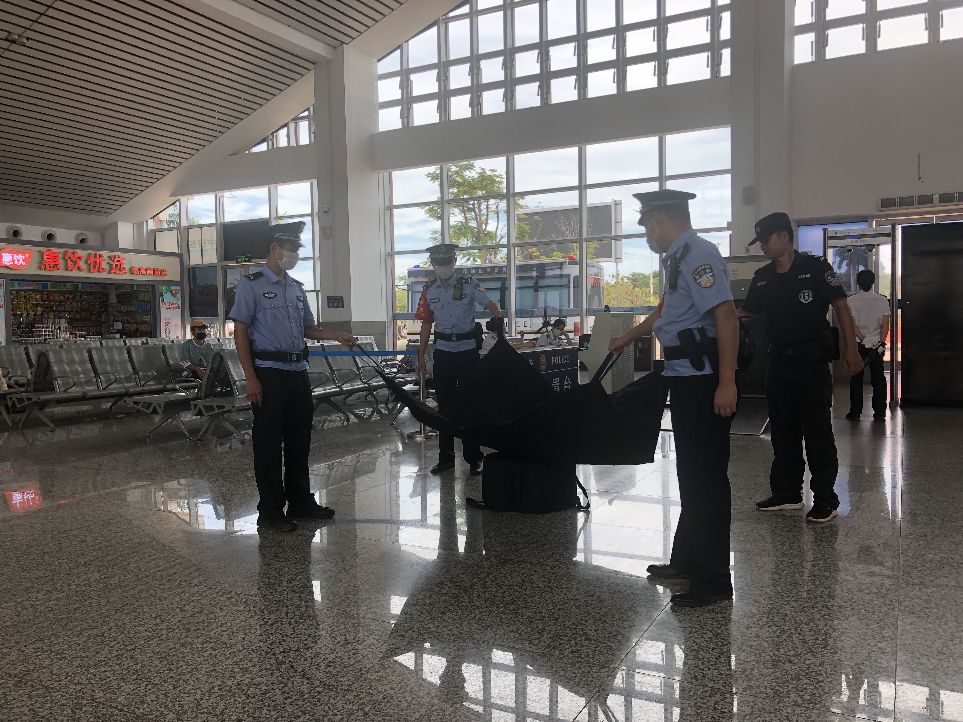 ��(qi��ng)�����z�龃�󾚱�  ����܇վ��ȫ����