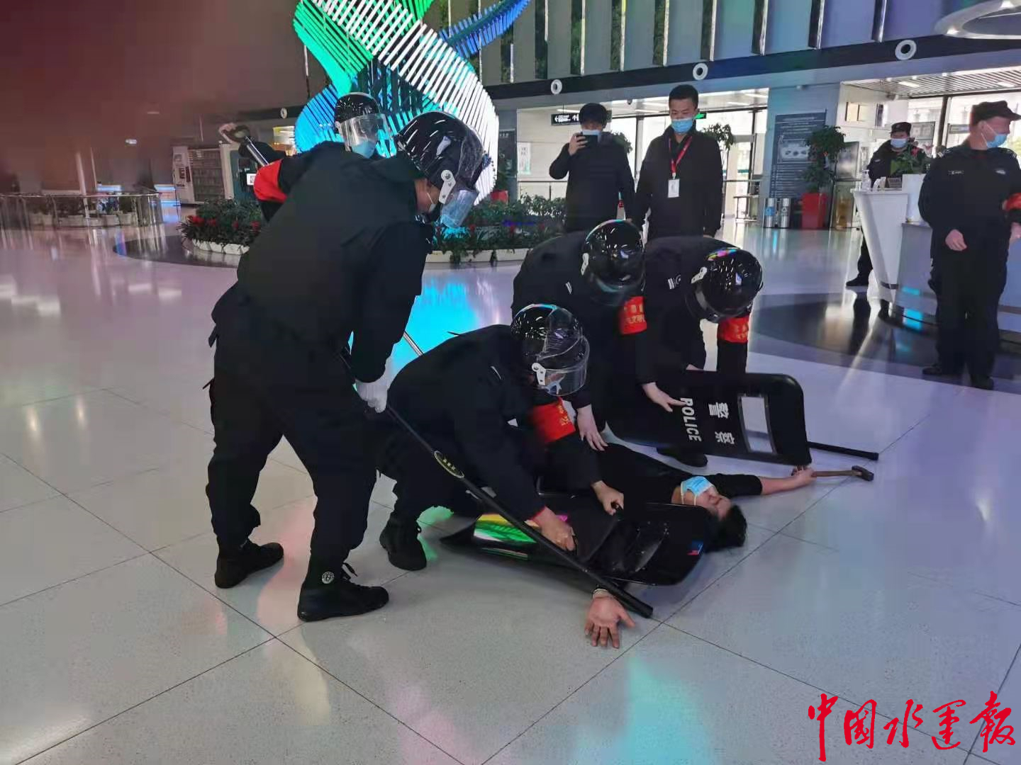 �L(zh��ng)����h�������_(k��i)չ���ַ����ݾ� ������ȫ�������R(sh��)