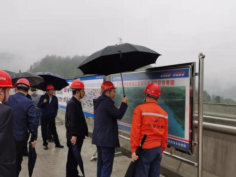 ���F(tu��n)�����I(l��ng)��(d��o)���Vƽ����һ��(bi��o)�{(di��o)��ָ��(d��o)����