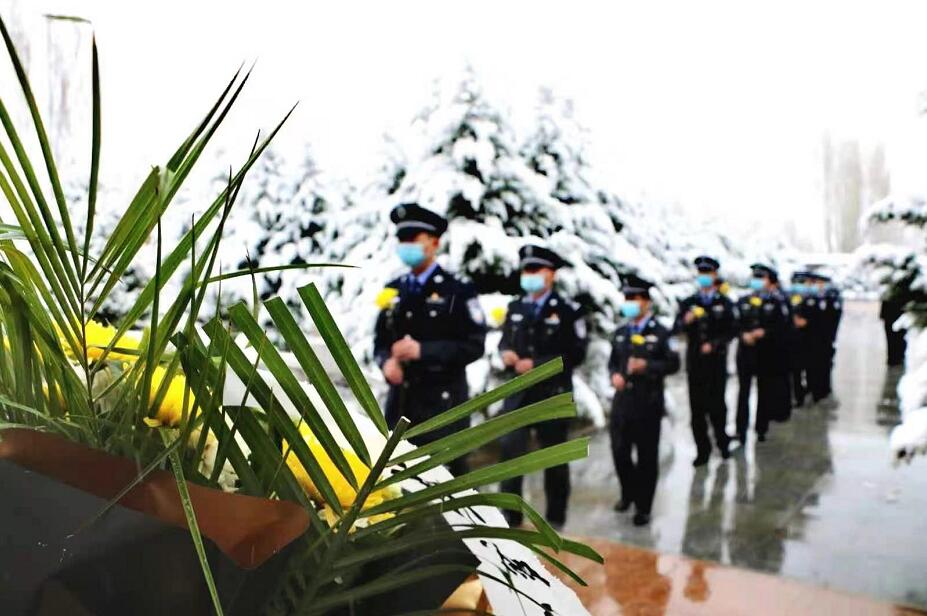 ����߅���������(du��)�_չӢ�Ҽ�����(d��ng)