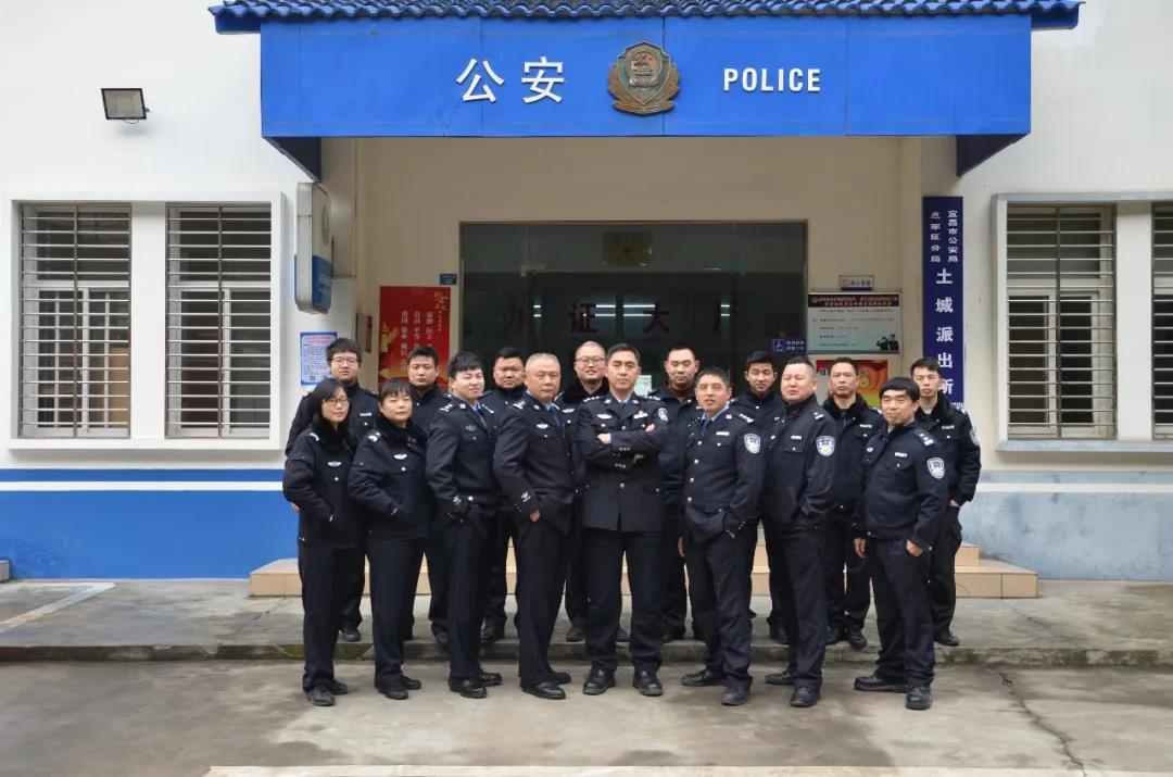 һ�������ɳ����đ�(zh��n)���ߡ��c(di��n)��