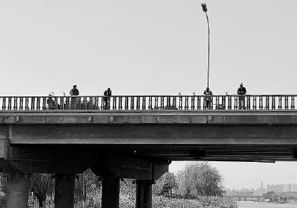 ͨ�ݴ��\���δ��ϵ�����ܾ�����̧�^һ����������~������