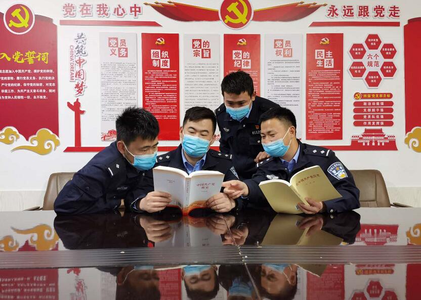 �W(xu��)�hʷ�������ꡢչ��D