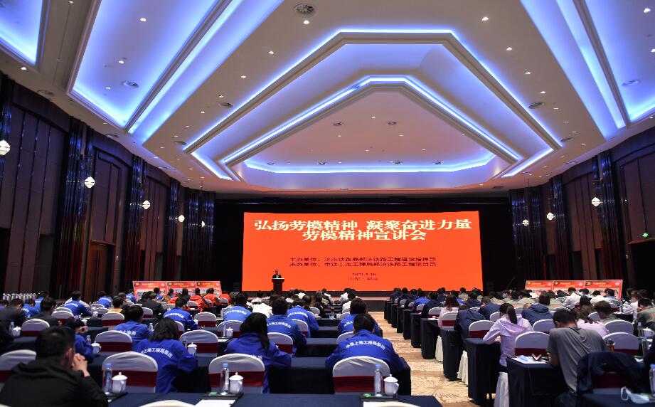 ��P(y��ng)��ģ����  ���ۊ^�M(j��n)����