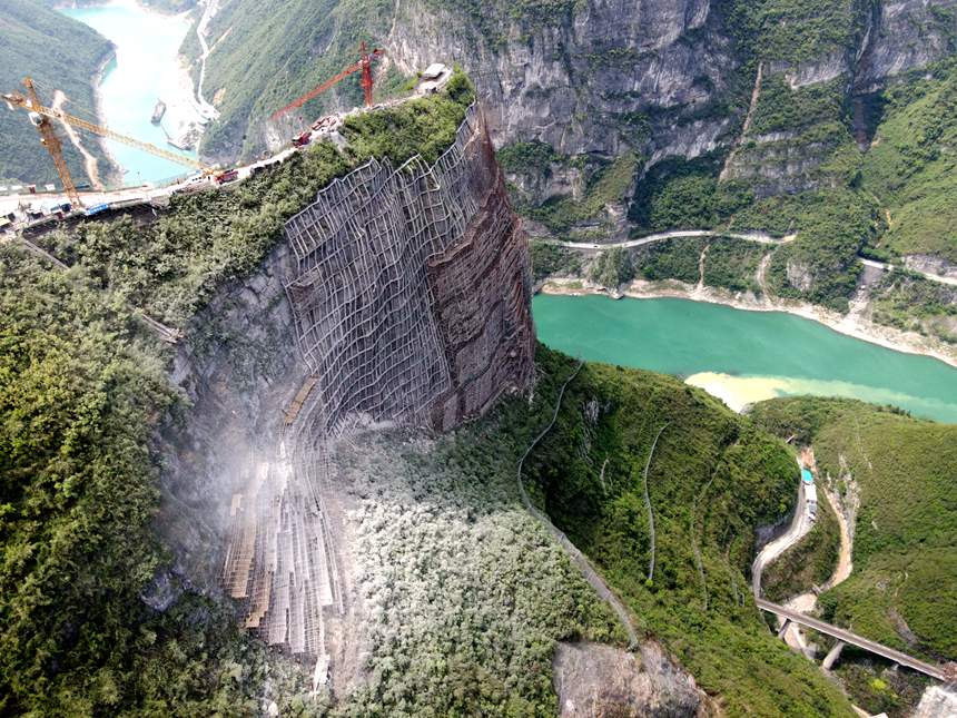 ����F·����