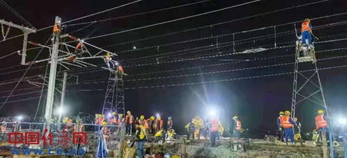 �f���F·���O���B�m(x��)24С�r���촰�����I(y��)���ϳ�����F�_ͨ