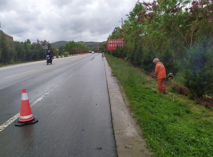 ���Ҵ���·���޼���·�ؾ���ľ����ȫ