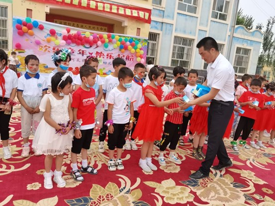 ����һ��ο���͜�ů�������P(gu��n)��ůͯ��