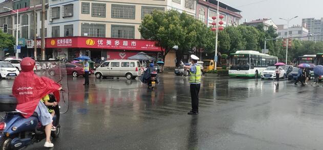 ���h�����С�������  �����L(f��ng)��