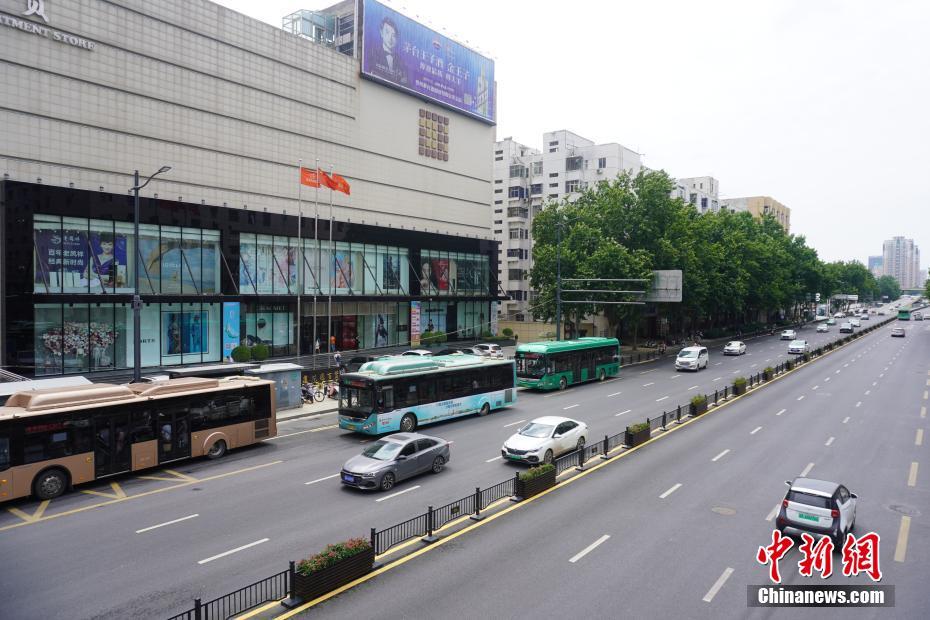 ���ݹ��������M(f��i)����һ����