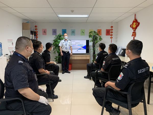 �׶��C��������˾�_չ���\����ȫ�Ļ��ܡ����