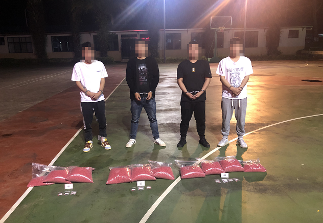 �ذ��� 8�����U����700������